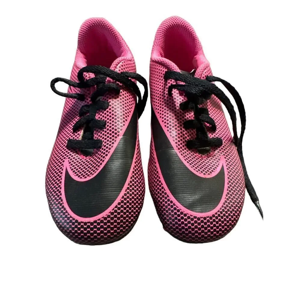 Nike Size 1Y US Pink Soccer Cleats